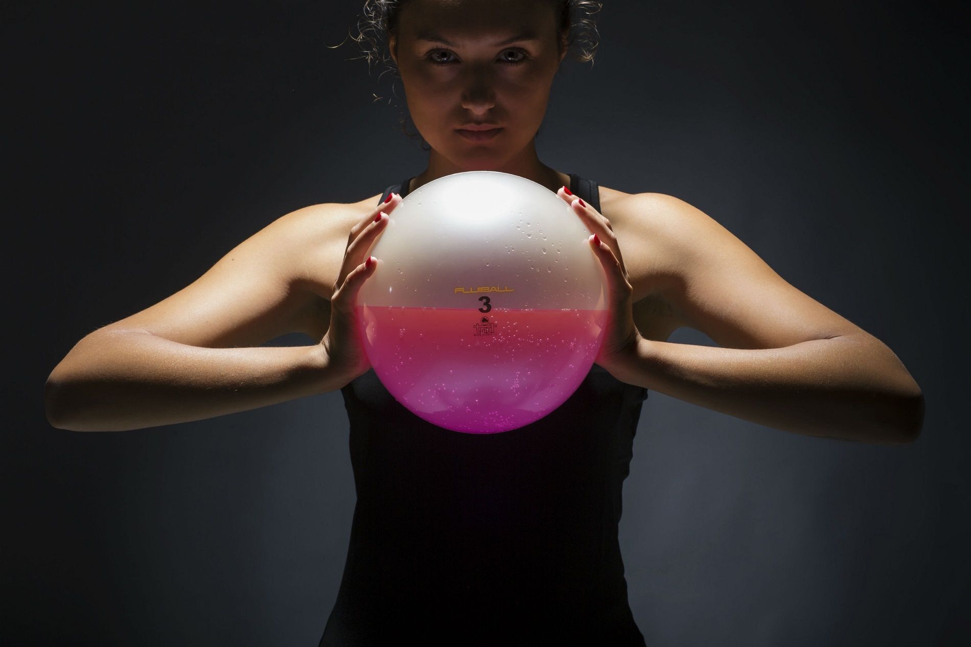 Fluiball, la palla colorata per allenarsi che si illumina al buio