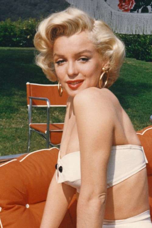 marilyn-monroe-con-bikini-bianco