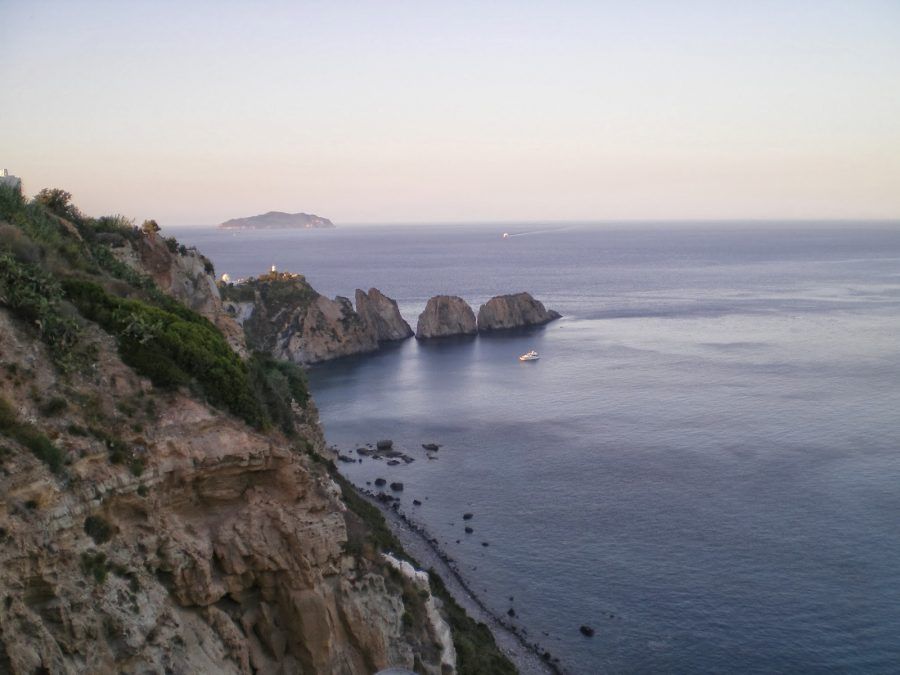 Ponza cosa fare e cosa vedere