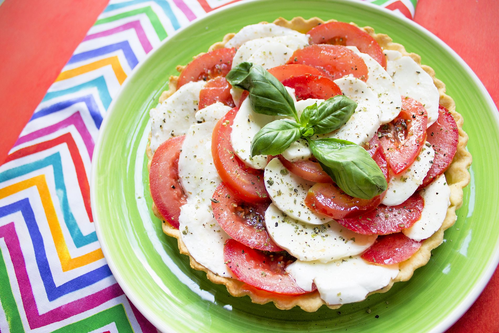 Torta salata caprese