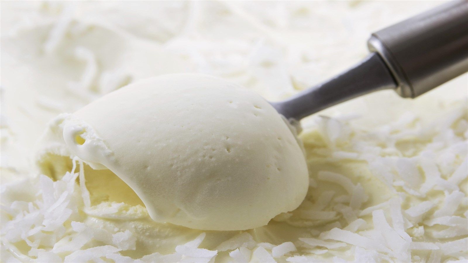 Gelato al cocco fatto in casa: la ricetta