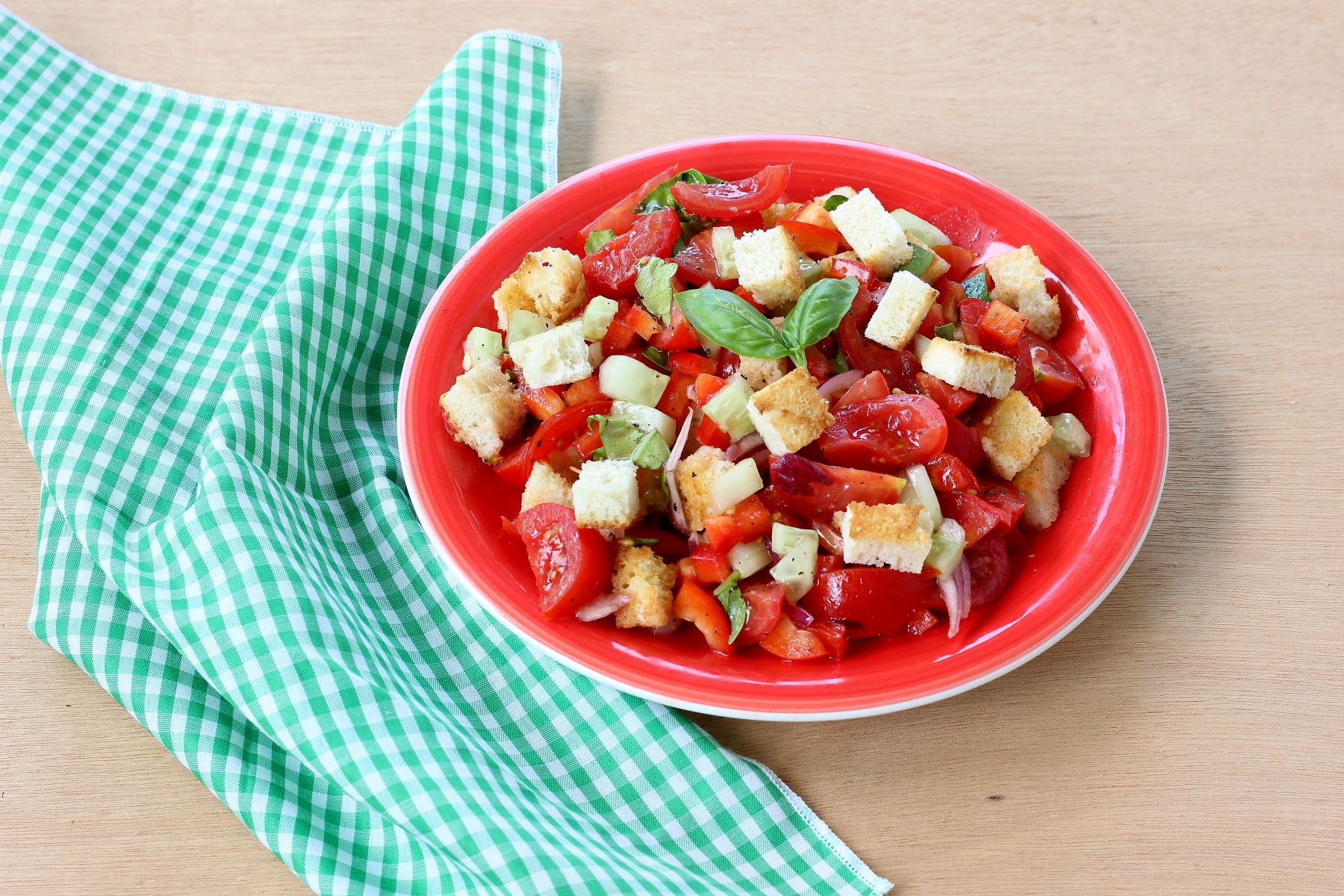 La ricetta della panzanella