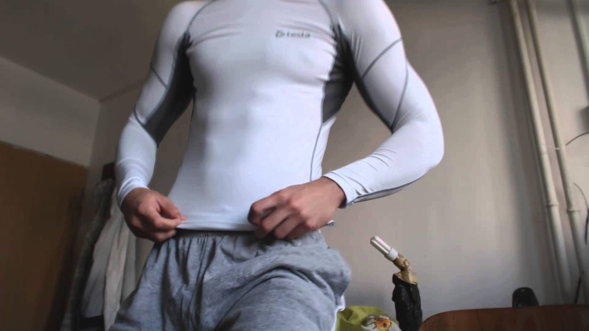 L’intimo maschile che gonfia i muscoli in stile Hulk