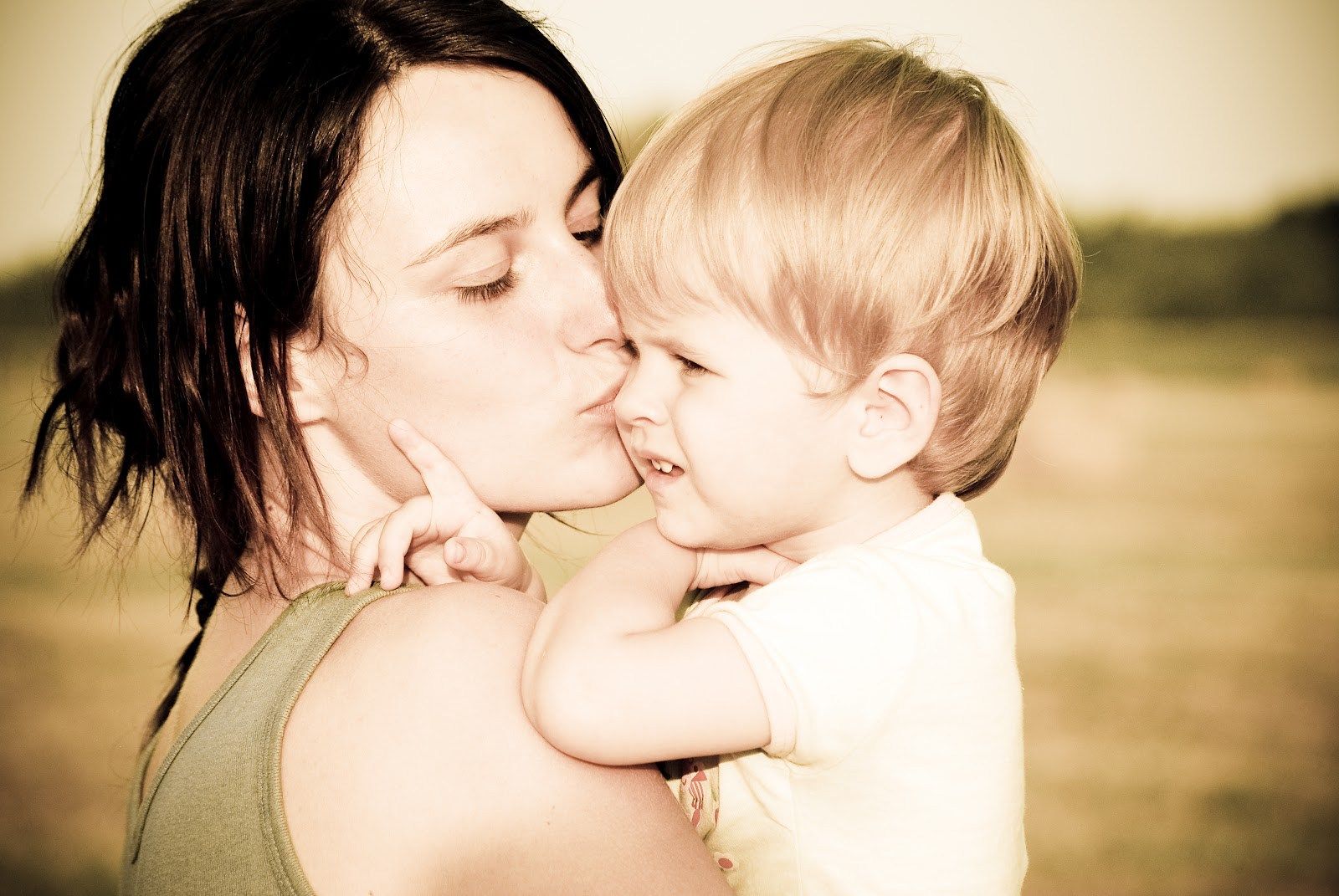 Come superare i sensi di colpa da mamma