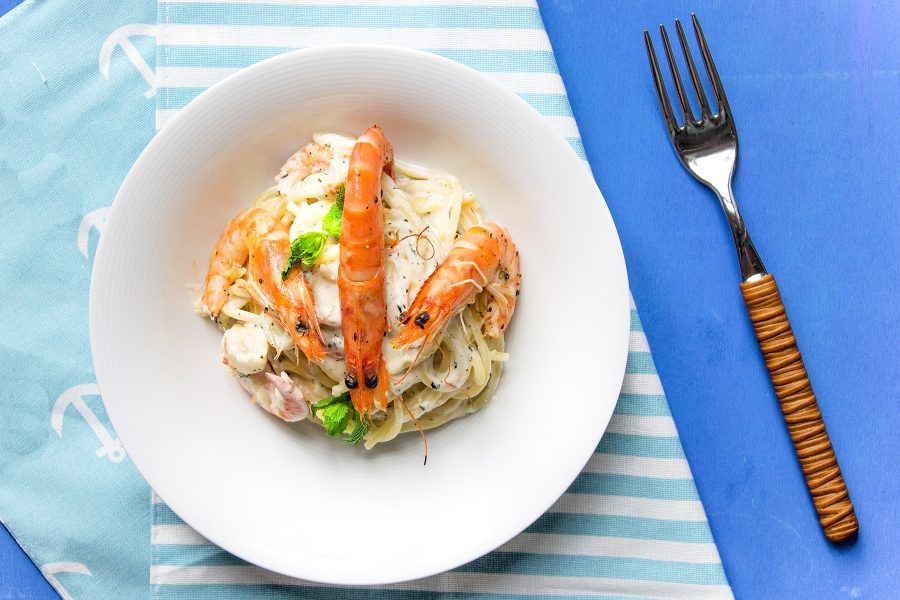 spaghetti-gamberetti-ricotta-menta-1-contemporaneo-food