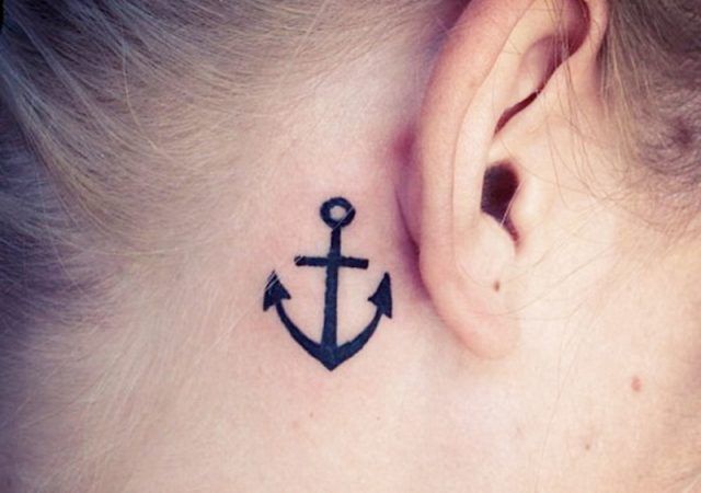 Tatuaggio con ancora