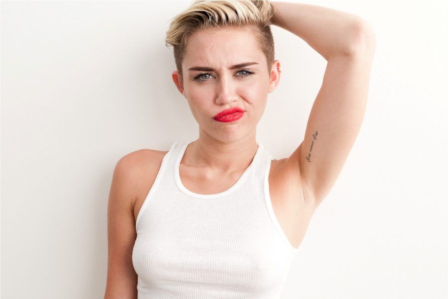 Miley Cyrus nata il 23 novembre sotto il segno del saggitario
