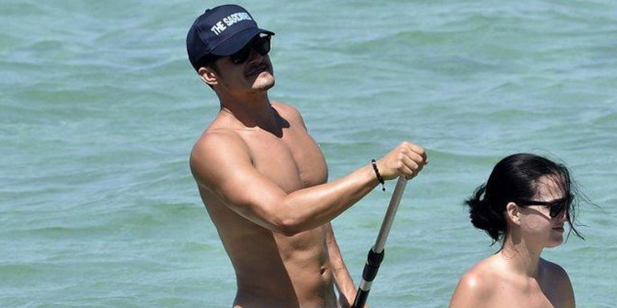 Orlando Bloom nudo in Sardegna