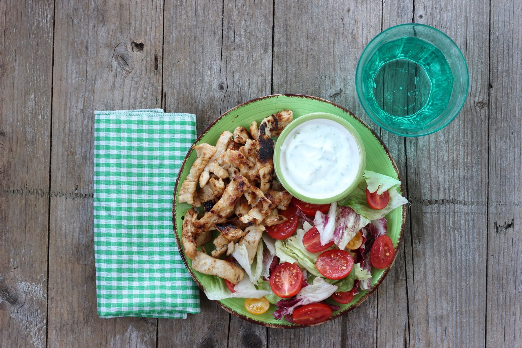 La ricetta del petto di pollo al limone con salsa allo yogurt