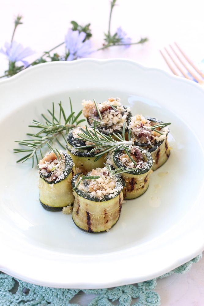 Involtini di zucchine e tonno ripassati al forno