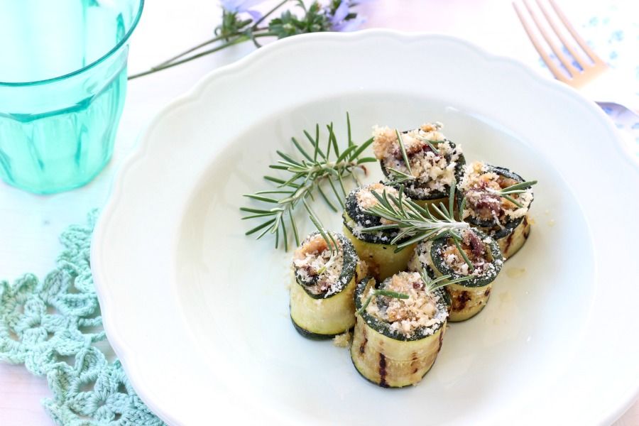 Involtini di zucchine e tonno ripassati al forno