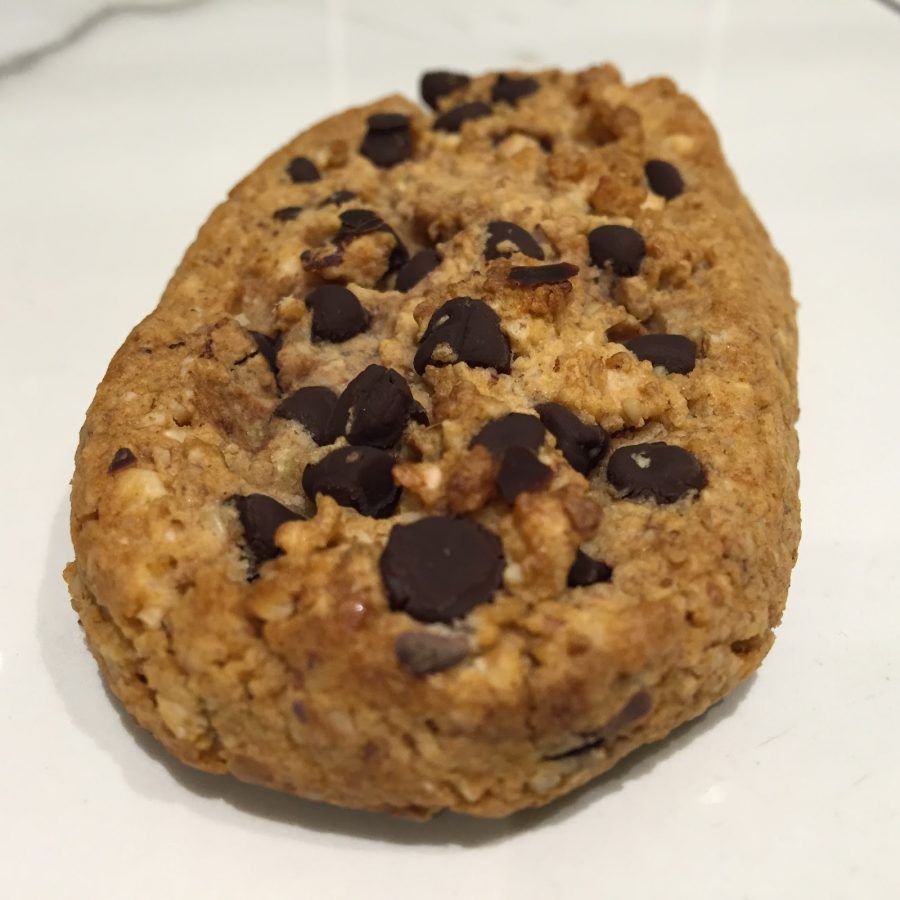 Biscotti con palline di cereali al cioccolato