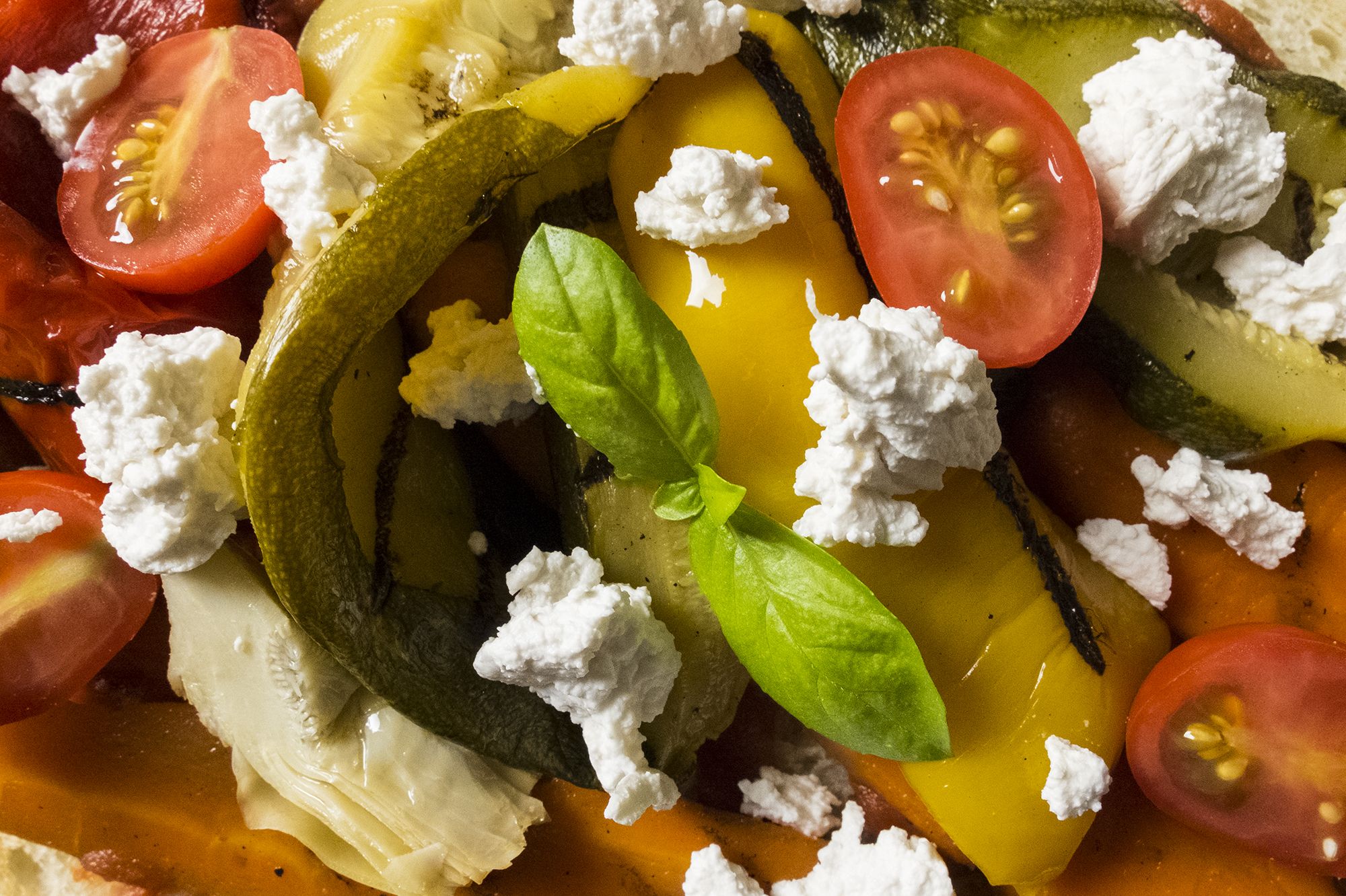 bruschettone verdure e ricotta di mandorle 1 copia