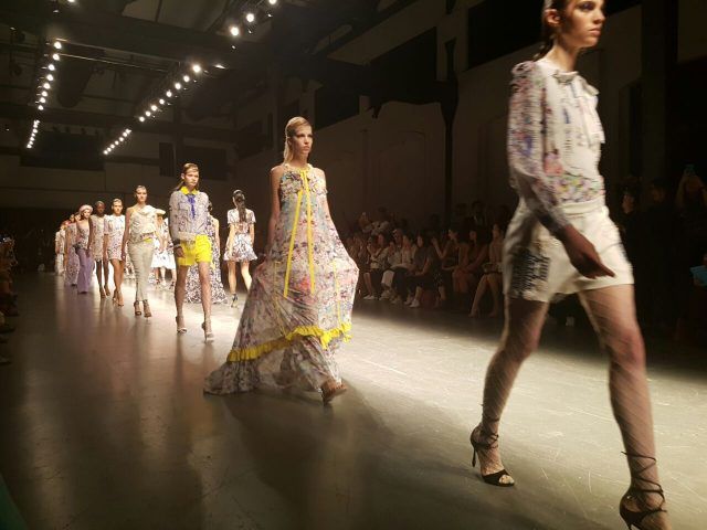 Piccione.Piccione a Milano Moda Donna primavera-estate 2017