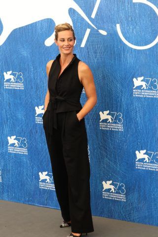 Cécile de France al photocall di The Young Pope