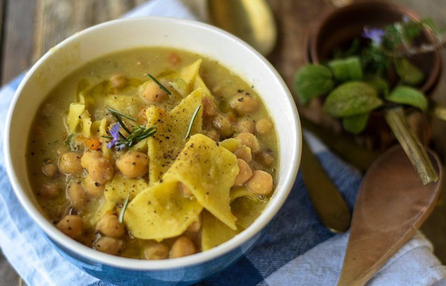 zuppa di ceci e maltagliati