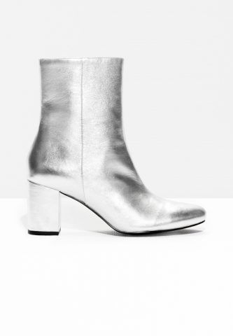 & Other Stories 145 €
