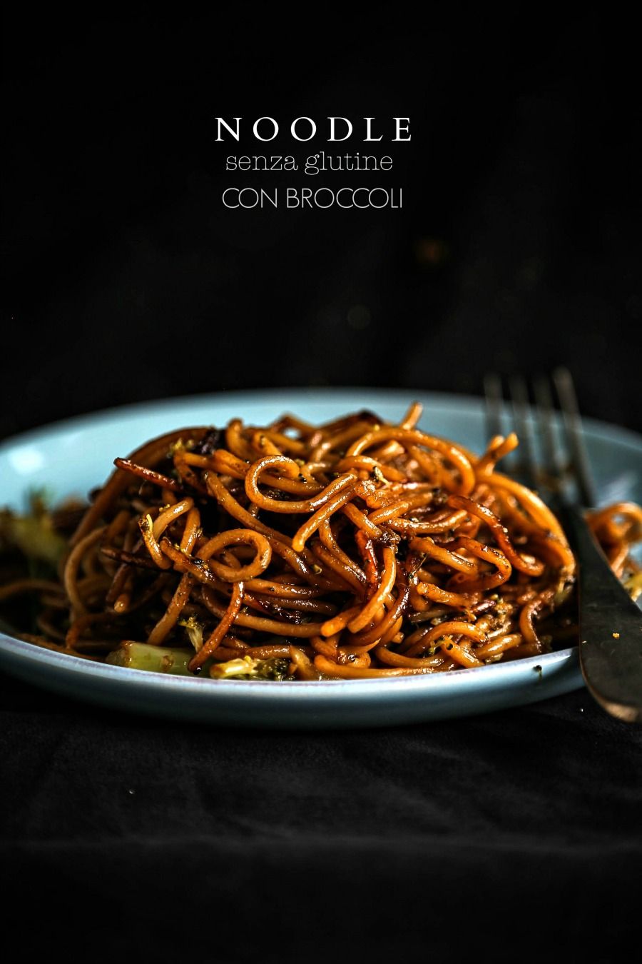 Noodle senza glutine con broccoli