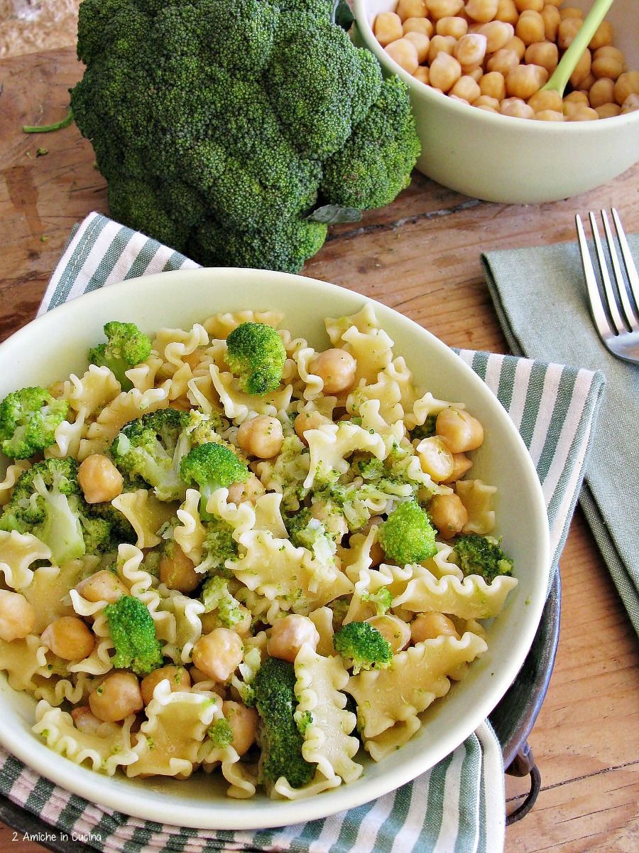 Pasta con broccoli e ceci