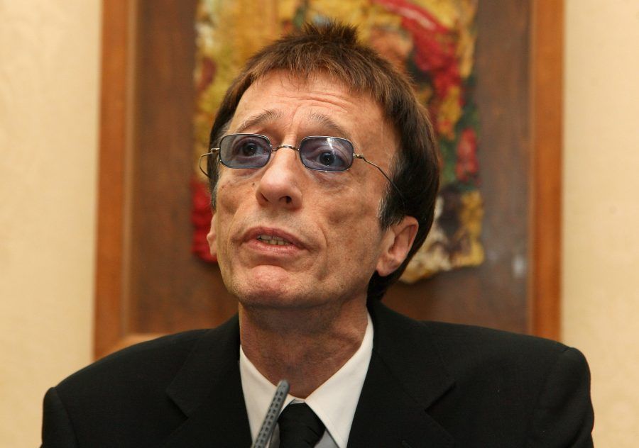 LONDON, ENGLAND - NOVEMBER 24: Robin Gibb talks during the Diana Awards at Number 11 Downing Street on November 24, 2009 in London, England. The Diana Awards, founded in 1999, in memory of Princess Diana are presented to young people from all circumstances and sections of society who invest a huge amount of energy to improve the lives of others. (Photo by Chris Jackson/Getty Images) *** Local Caption *** Robin Gibb