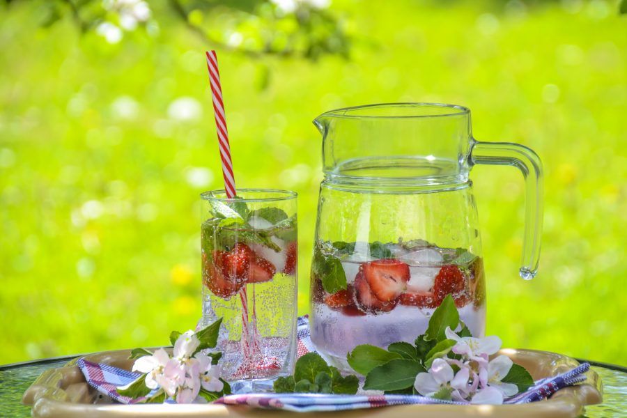 Bere un bicchiere d'acqua fa passare il singhiozzo