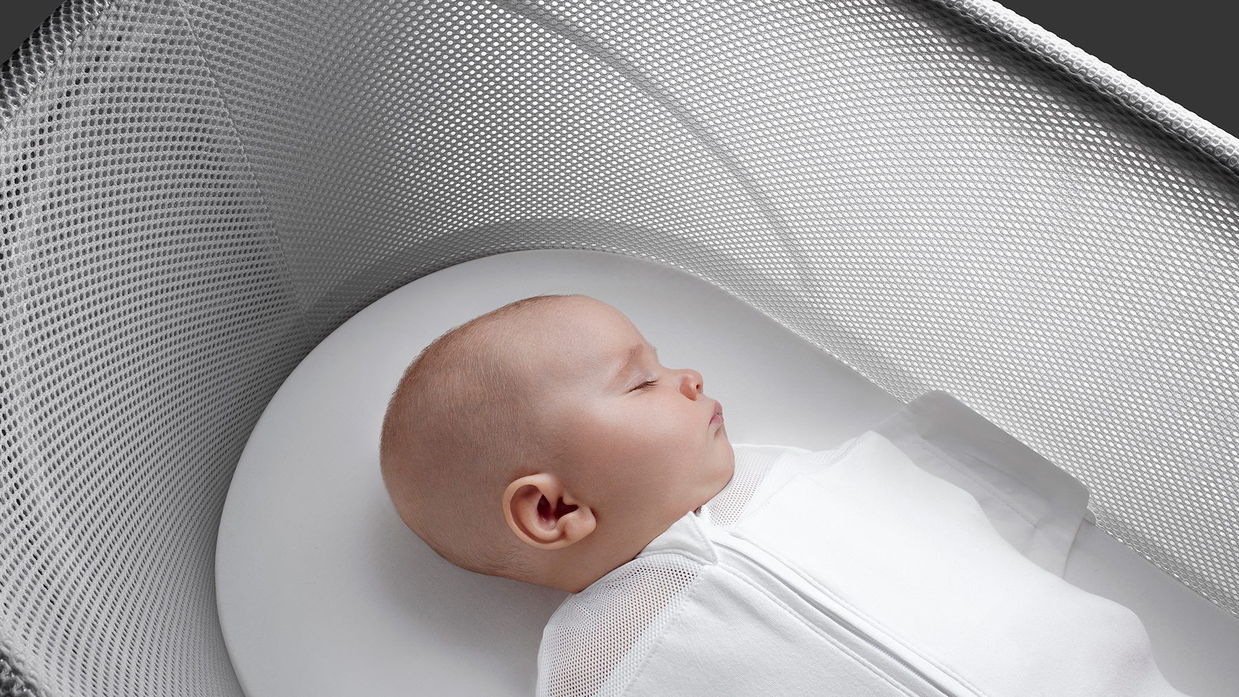 Ecco la culla che addormenta i bambini in un minuto