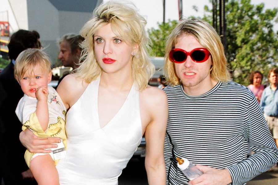 Kurt Cobain e Courtney Love con la figlia