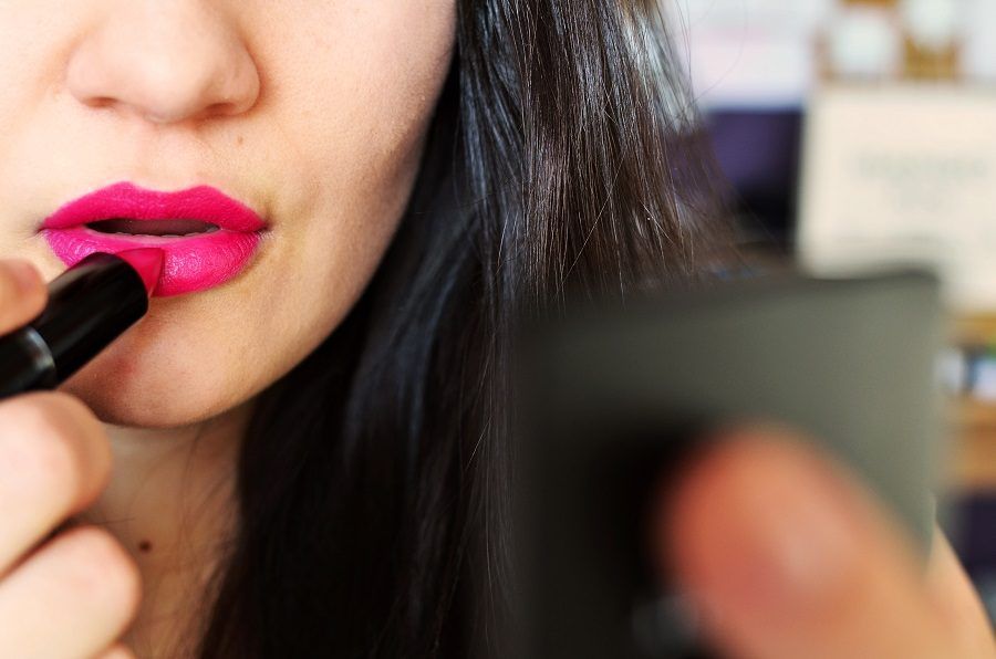 Come applicare il rossetto