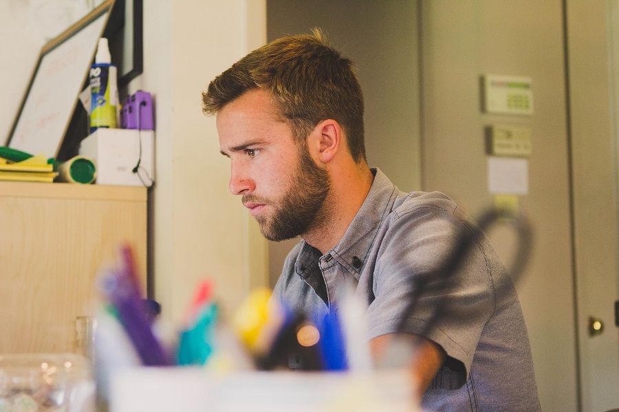 Stress da lavoro colpisce anche chi lavora da casa