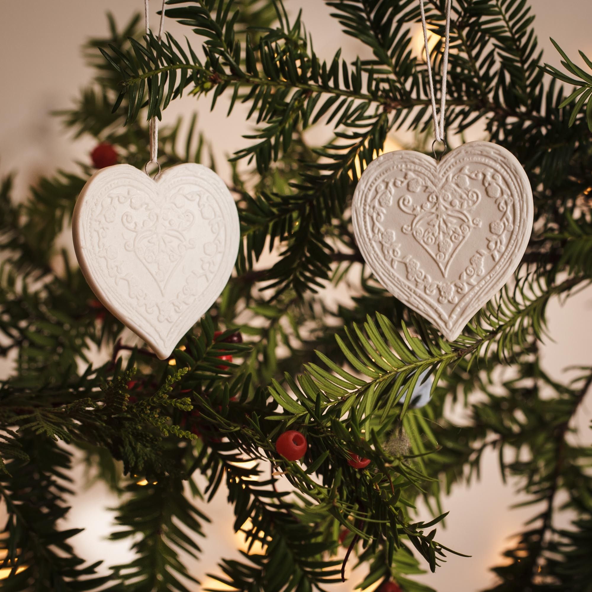 Decorazioni Natalizie A Poco Prezzo.Palline E Decorazioni Di Natale Come Farle Con Il Dentifricio Bigodino