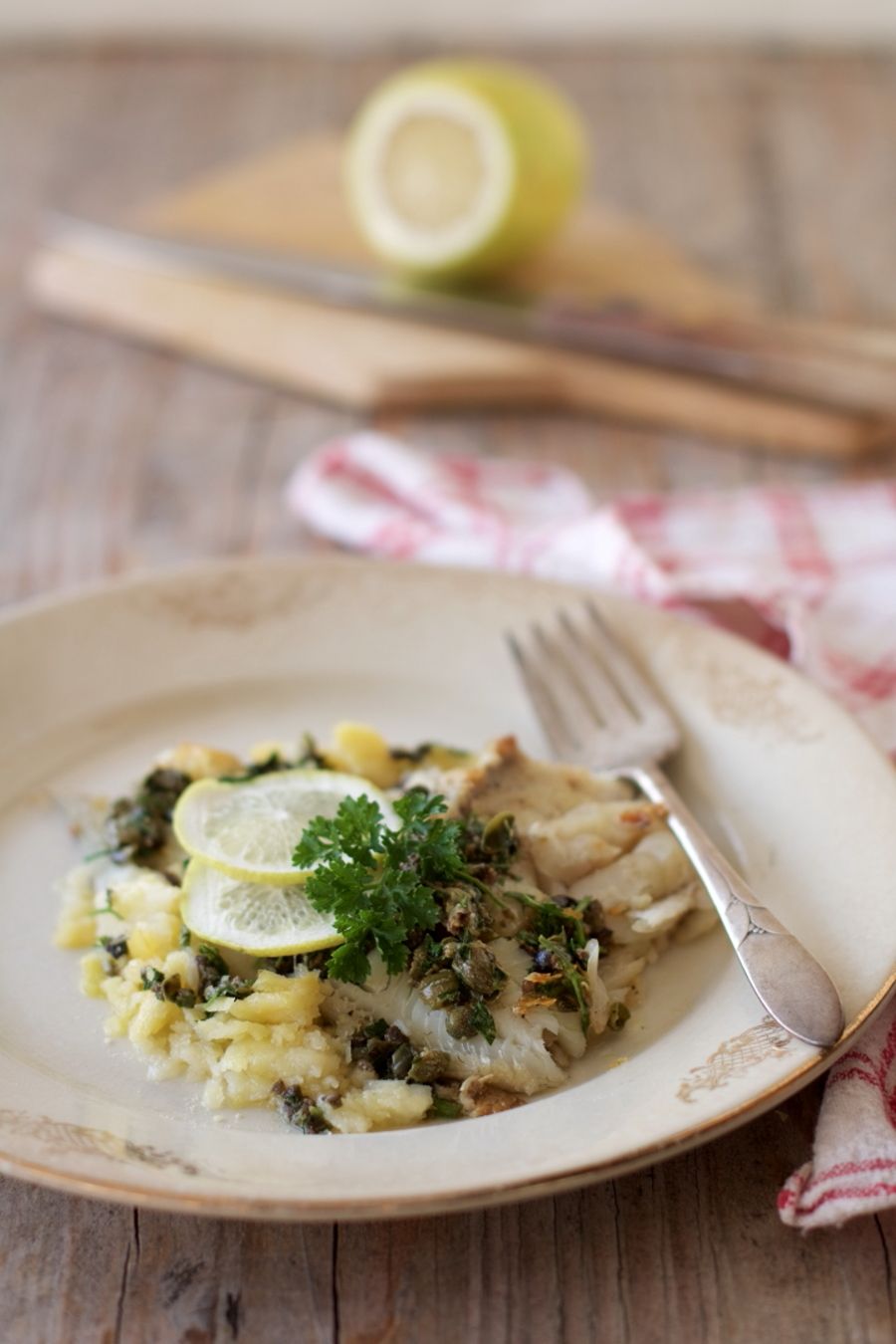 Pesce in gremolada alle olive taggiasche