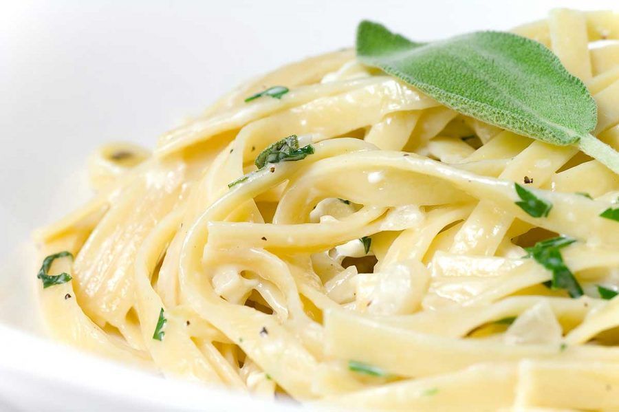 Fettuccine burro e salvia