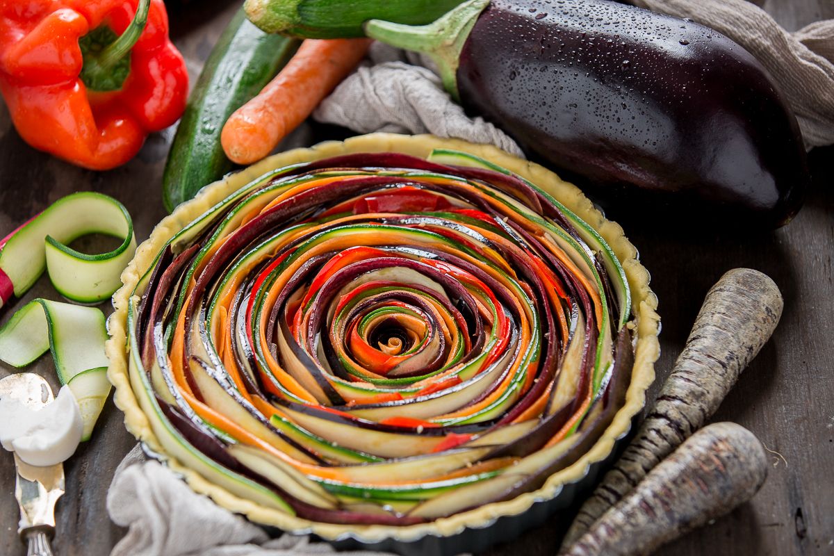 Torta salata di verdure a spirale