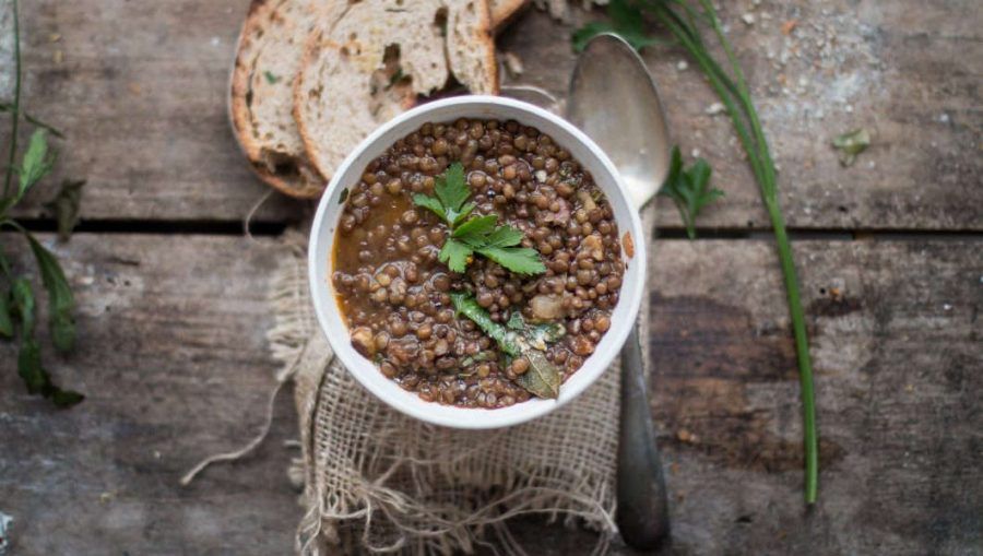 Zuppa di lenticchie con castagne arrosto 