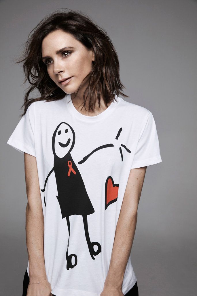 La t-shirt di Victoria Beckham per il World Aids Day
