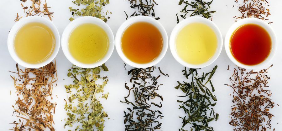 Tisane per depurarci dalle tossine e moltissima acqua.