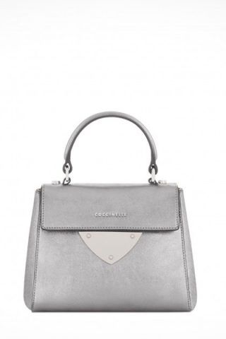 Coccinelle 230 €