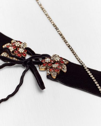 PACK 2 CHOCKER FIOCCO DAVANTI DETTAGLIO 17,95 EUR