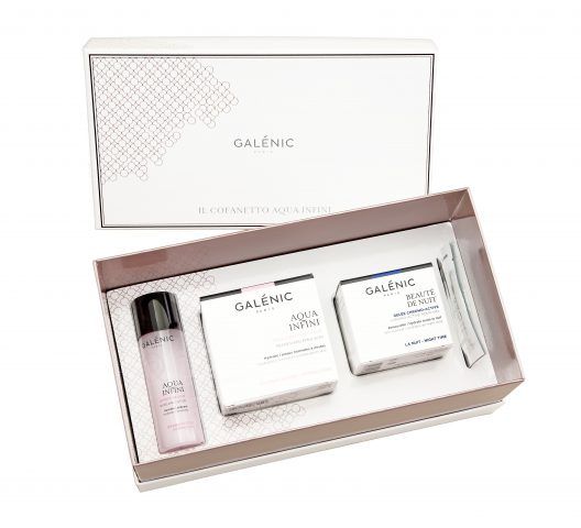 Galenic, Cofanetto Aqua Infini con Aqua Infini lozione di trattamento, Aqua Infini emulsione idratante effetto freschezza, DD Cream Teint Lumiere, gel crono attivo Beaute de nuit. 40 euro.