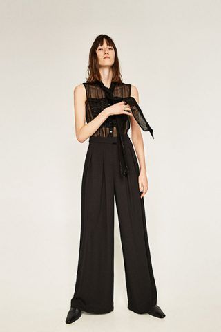 Tuta lunga con inserti trasparenti 59,99 €