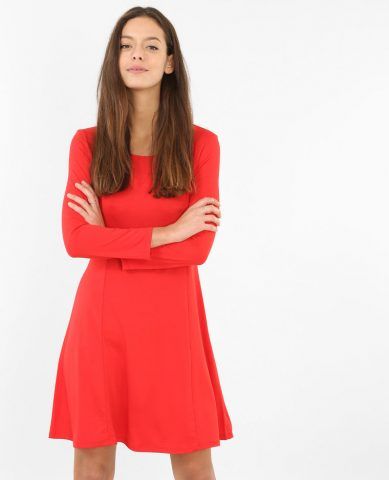 Abito a trapezio con maniche lunghe Pimkie €15,99