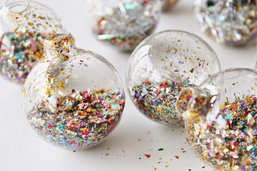 DIY-glitter-dust-filled-crystal-balls-11