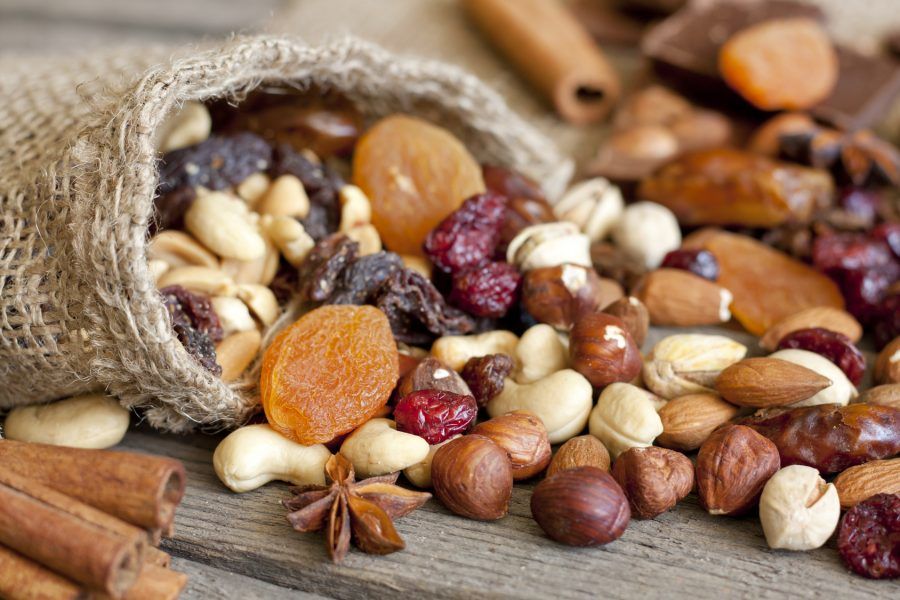 Riscoprite la frutta secca: noci, mandorle, nocciole sono perfette per un break.