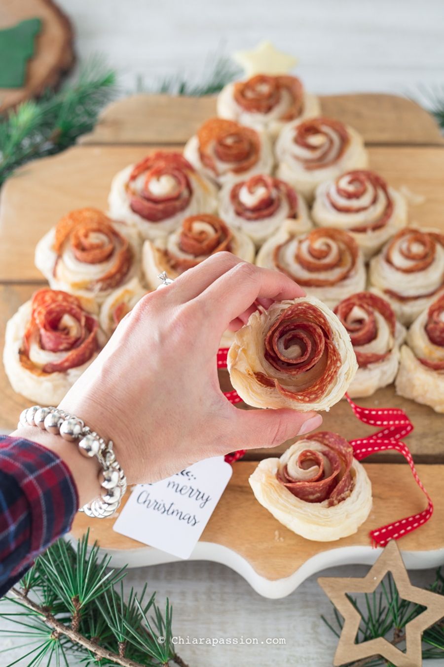 albero-di-natale-pasta-sfoglia-girelle-rose