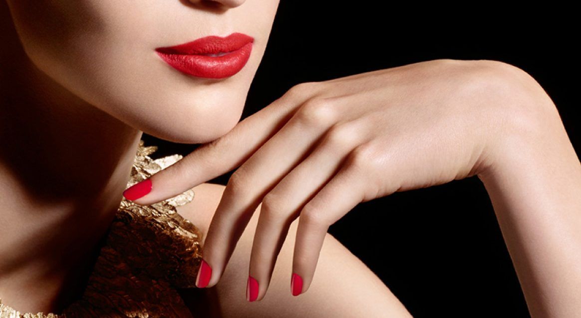 Le migliori nail art per le feste di Natale 2016