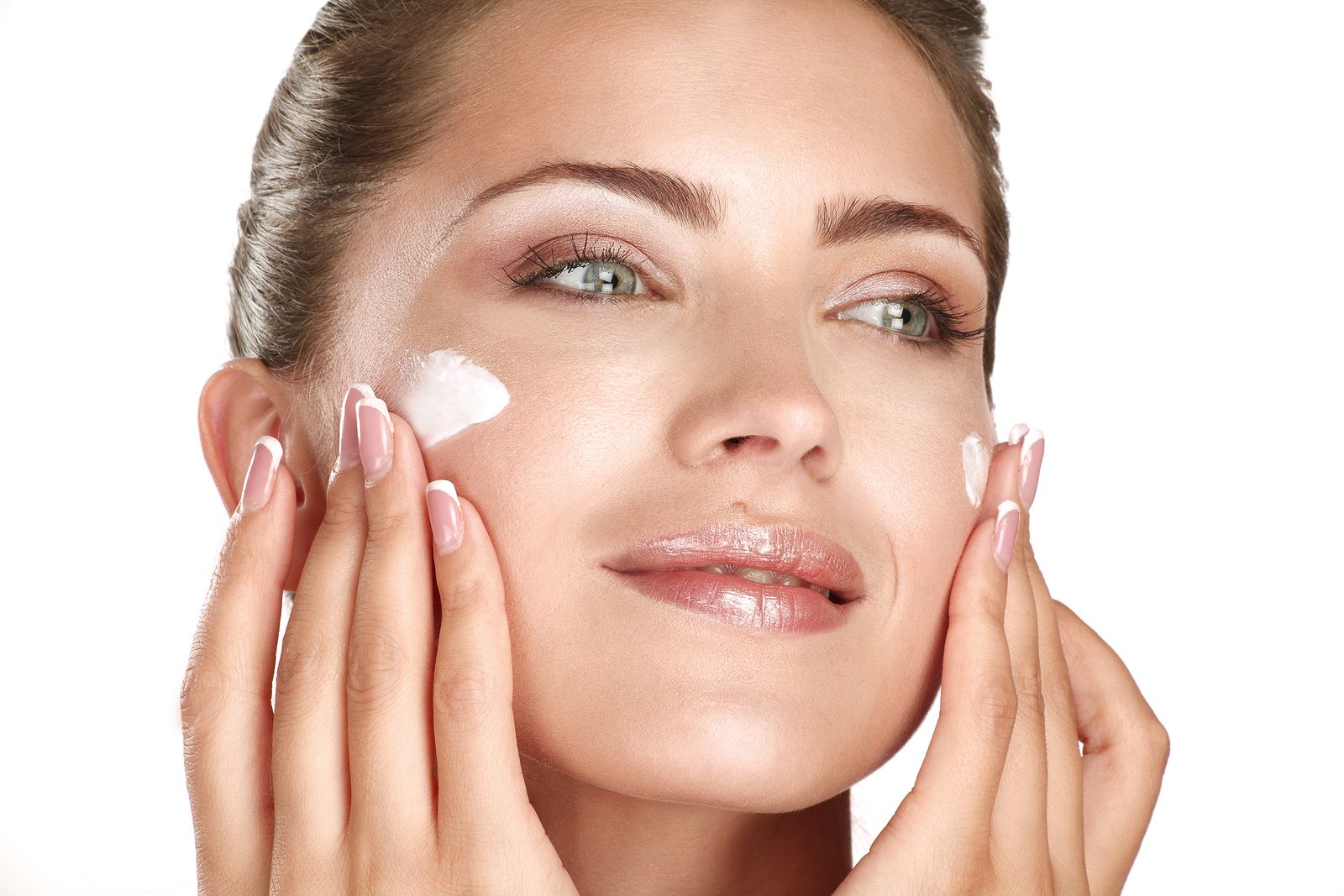 10 creme viso antimacchia per dare luce al viso