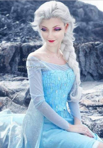 Andressa Damiani in versione Elsa