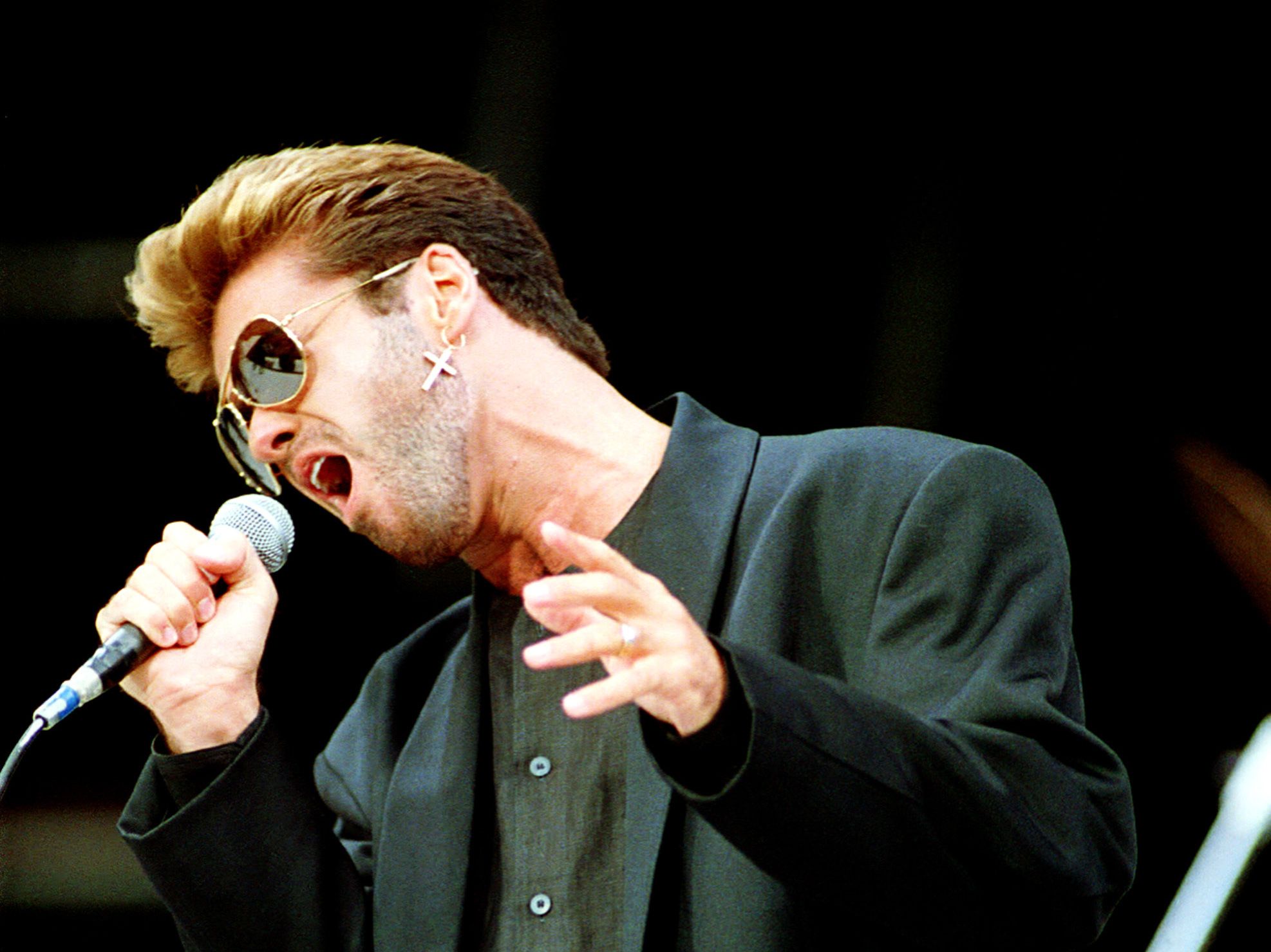 George Michael canta Somebody to Love e spunta David Bowie