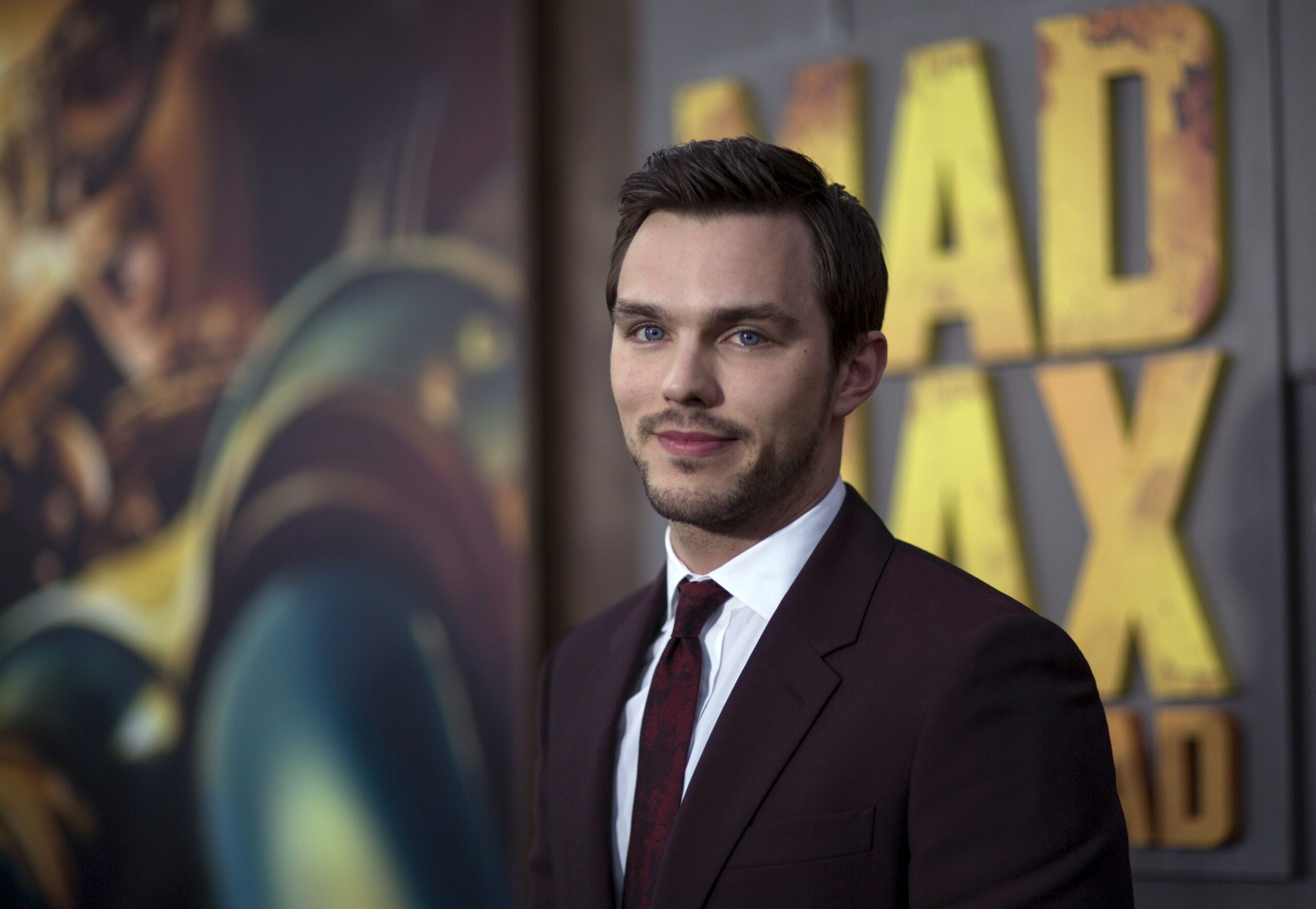 Nicholas Hoult, da piccolo nerd ad affascinante sex symbol