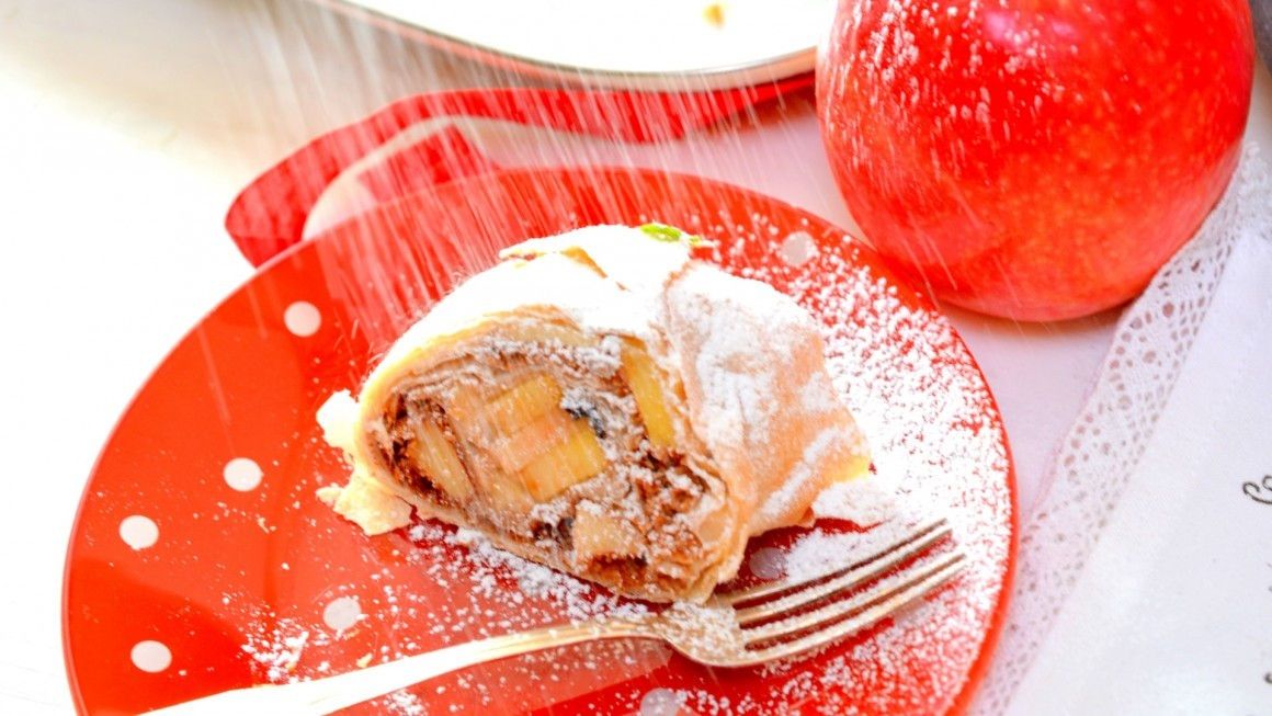 La video ricetta facile per preparare uno strudel di mele